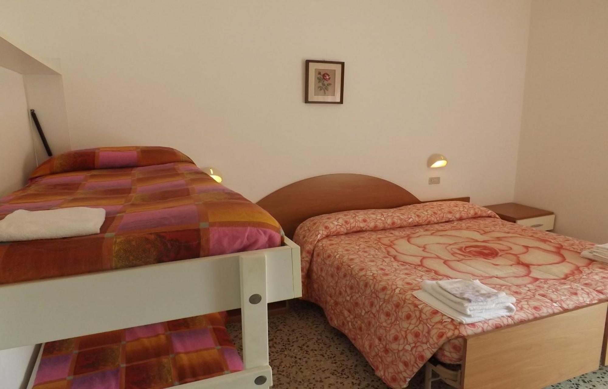 Hotel La Vela Bellaria-Igea Marina Rum bild